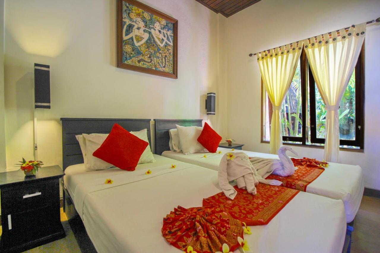 The Galuh Pekutatan Hotel Pulukan Exterior photo